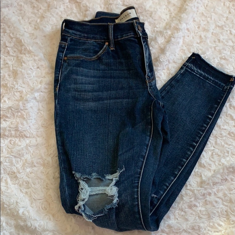 Pacsun ripped blue jeans